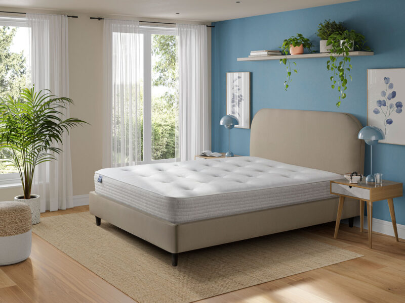 Silentnight Air Plus 1000 Mirapocket Mattress Lifestyle Roomset side